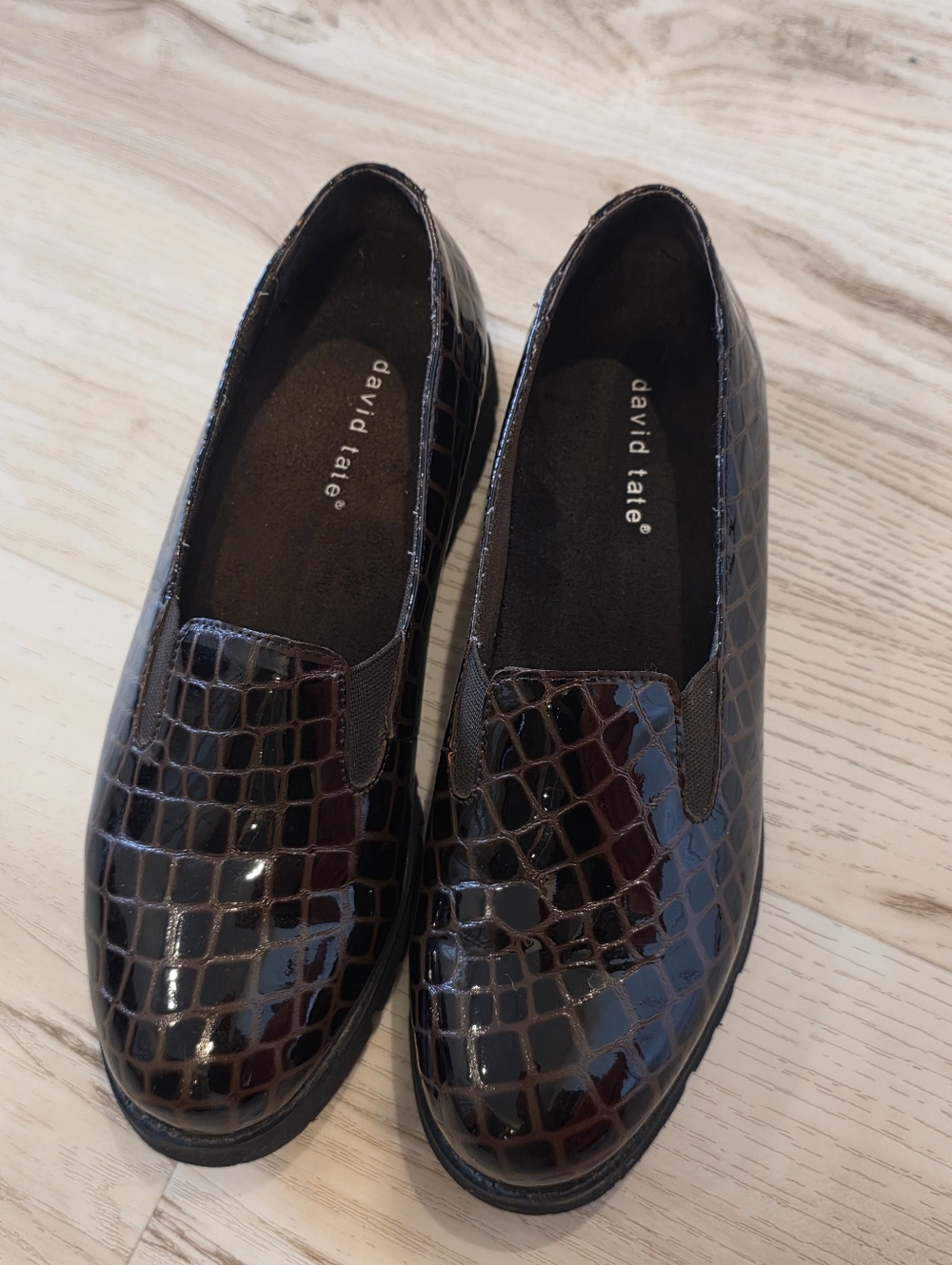 David Tate Pearl Brown Crocodile Patent Lug Sole Loafer Slip On 8